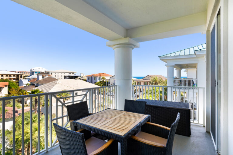 Blue Mountain Beach Retreat - image - Blue Mountain Beach Retreat -