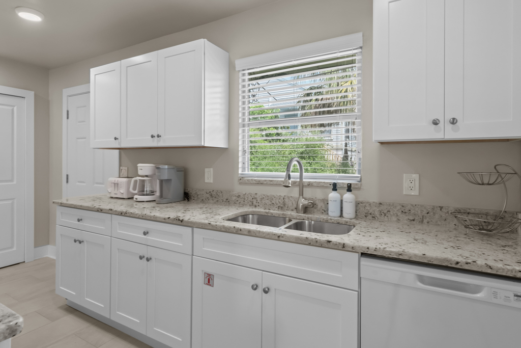 Sanibel Shores C1 - image -