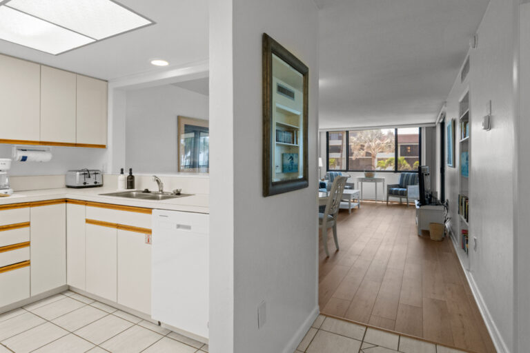 Loggerhead Cay 202 - image - Kitchen