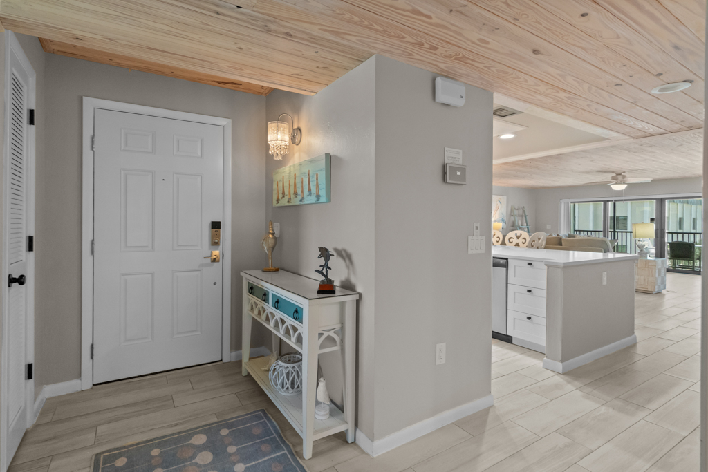 Shorewood D2 - image -