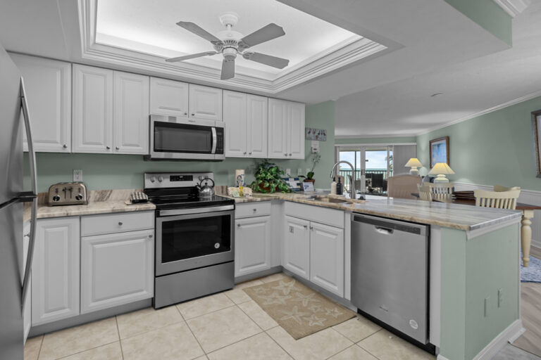 Pointe Santo C44 - image -