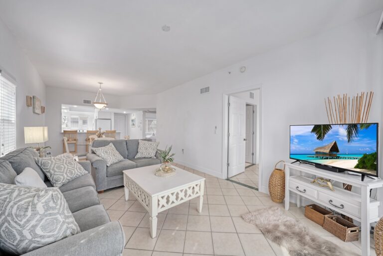 Shell Island Beach Club 6B - image -